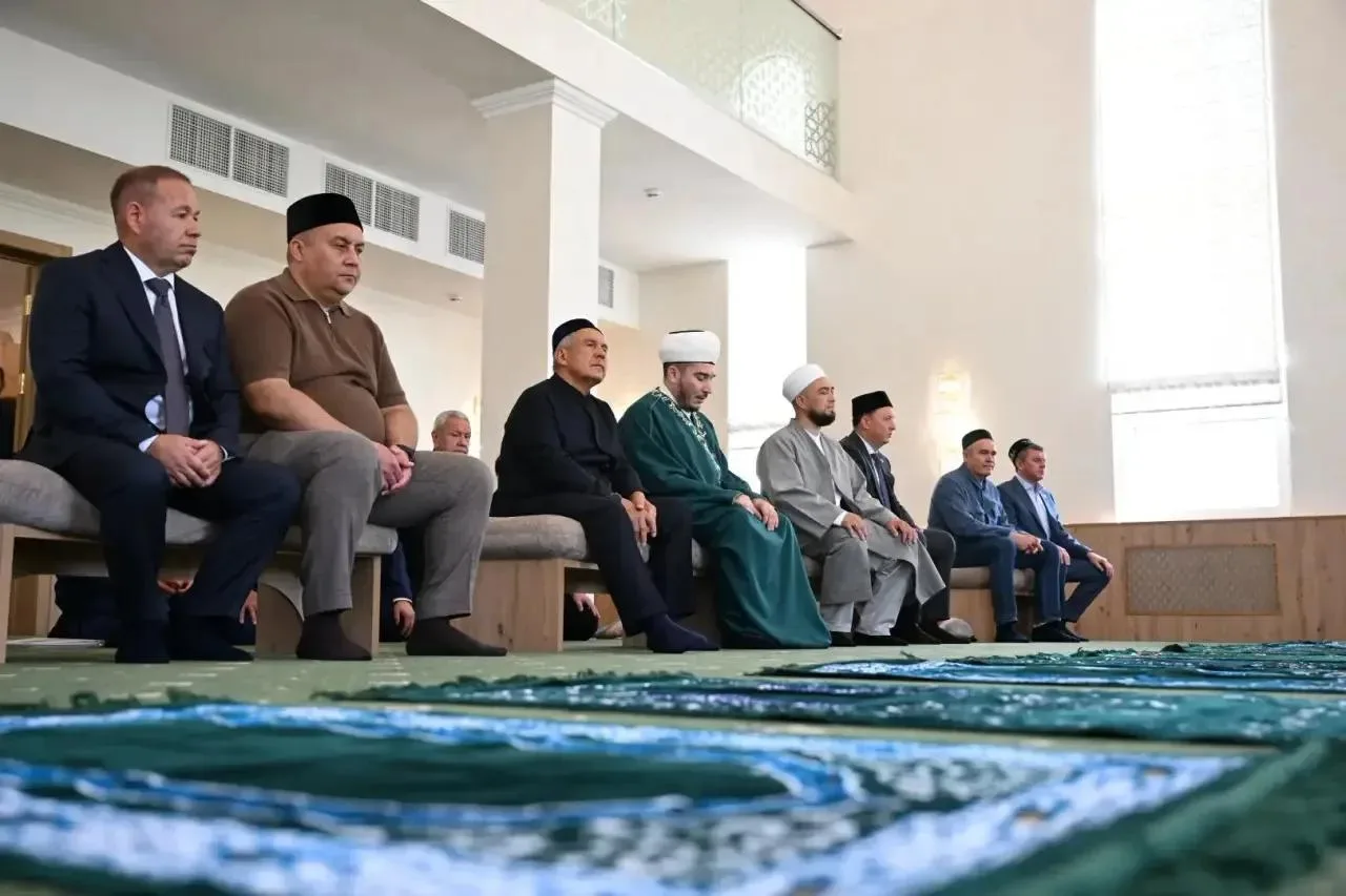 📍🕌Рустам Минниханов посетил с рабочей поездкой Высокогорский район