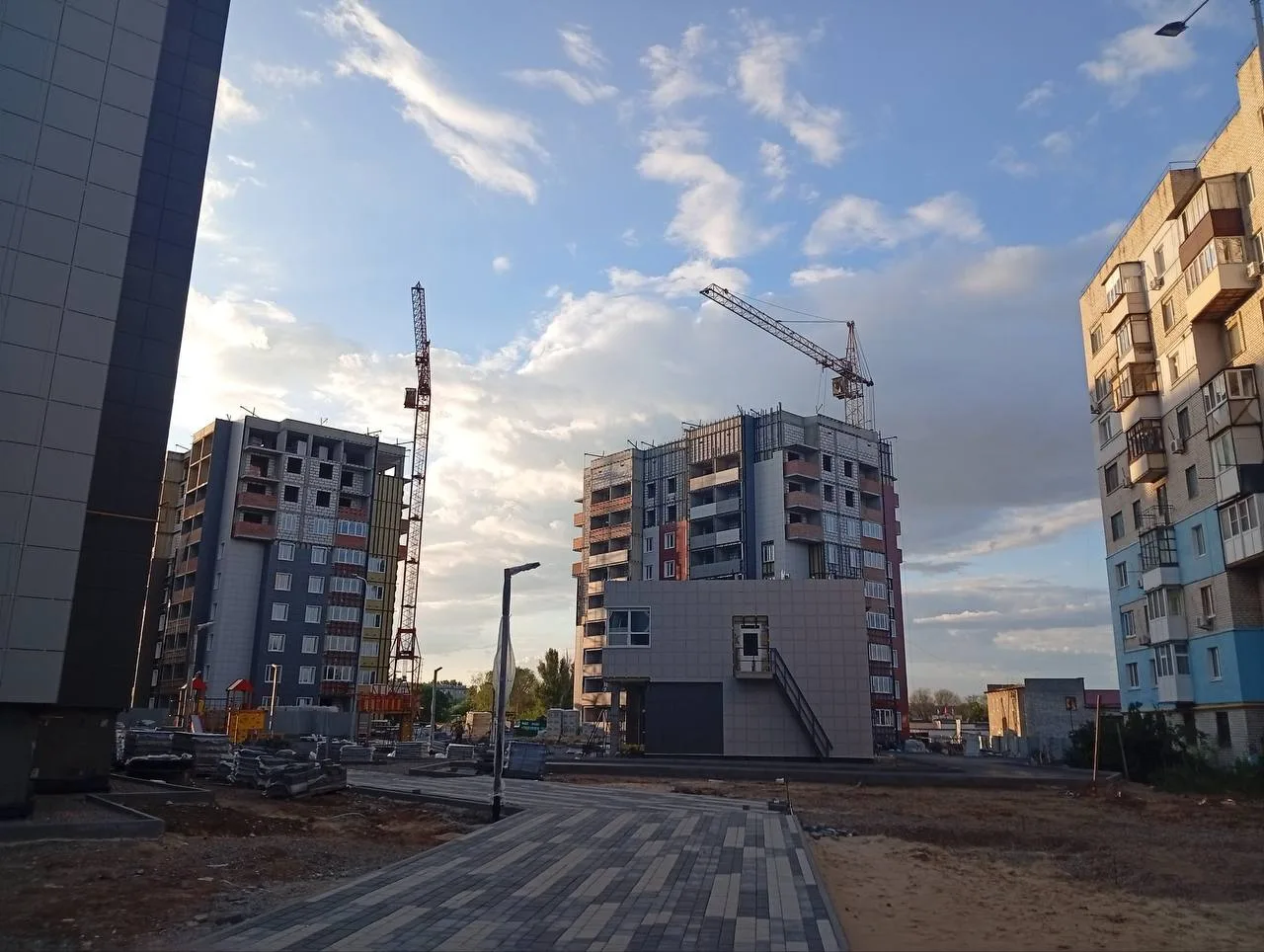 🏠 Вот так сегодня выглядит ЖК «Возрождение»
