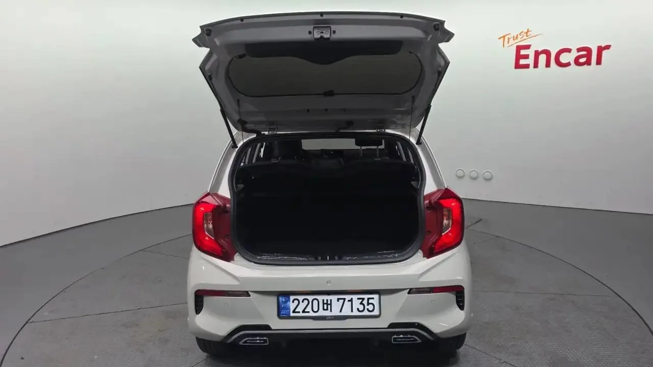 🇰🇷🤝И так же рассмотрели KIA Morning проходного года, но тоже с небольшим пробегом  — 1.0л., бензин, 