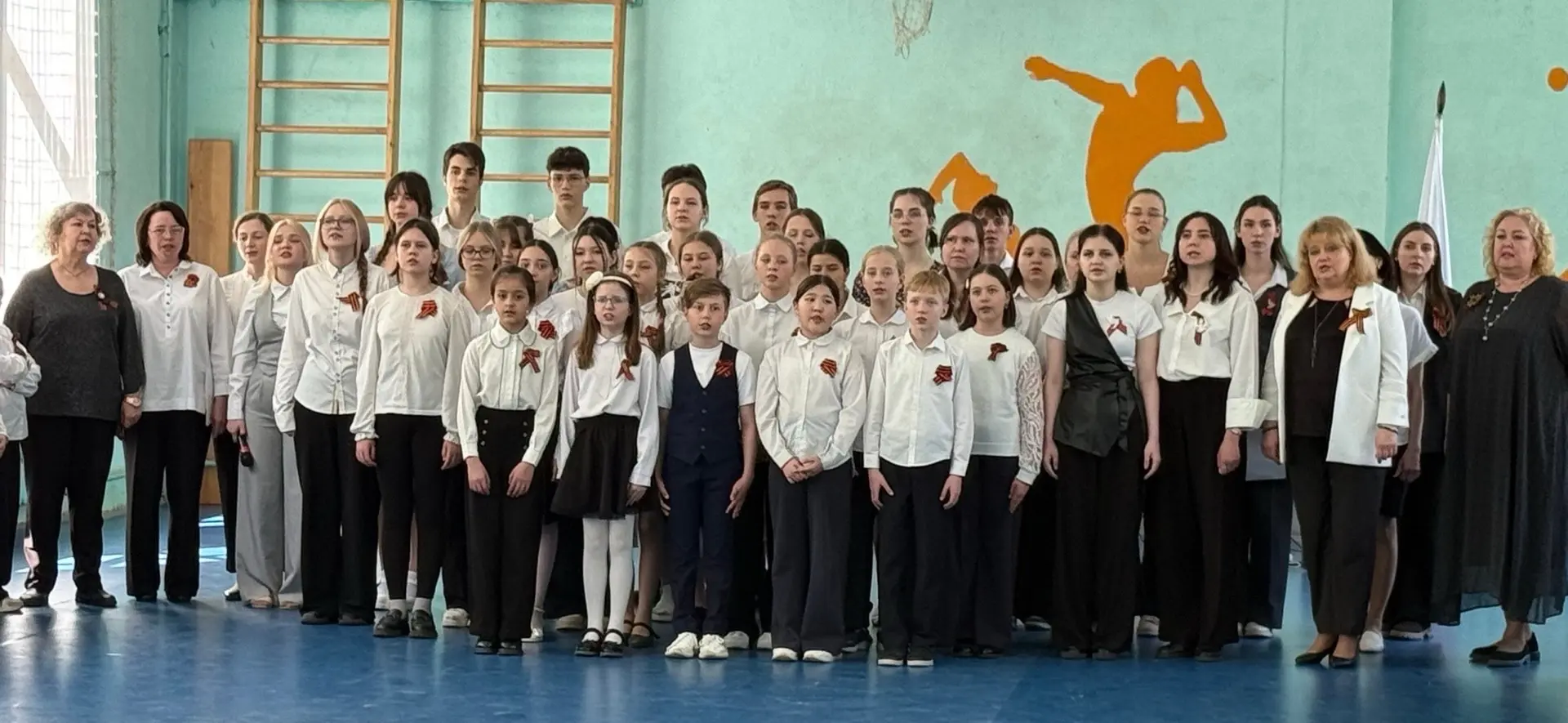 🎖️9 МАЯ - ДЕНЬ ПОБЕДЫ🎖️  🎊9 мая — это великий праздник, который объединяет поколения и наполняет сер