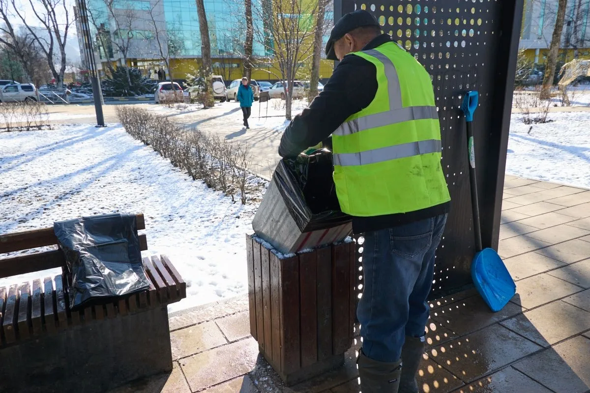 Весенней уборке общественных пространств – быть 🌱  В рамках объявленного мэром Сергеем Надсадиным ме