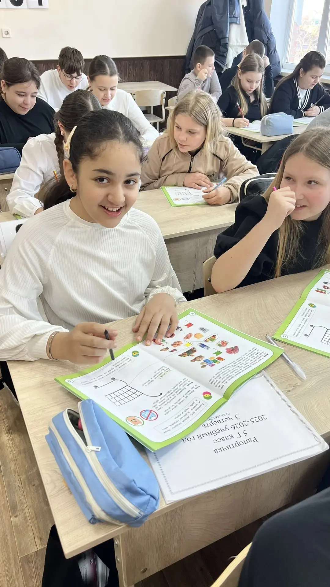 🍎 Урок здорового питания: «Ты — то, что ты ешь!» 🥦  В  5 г классе прошёл увлекательный и познаватель
