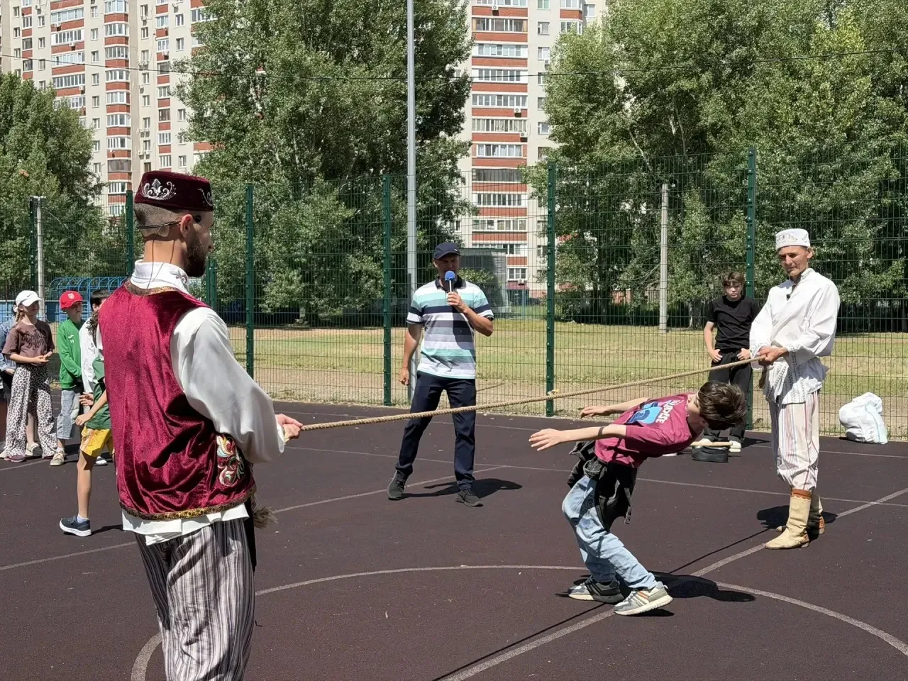 🌼 Бүген «Шатлык» лагерендә көн төрле чараларга бай булды. Һәрберсе үзенчә кызыклы булг...