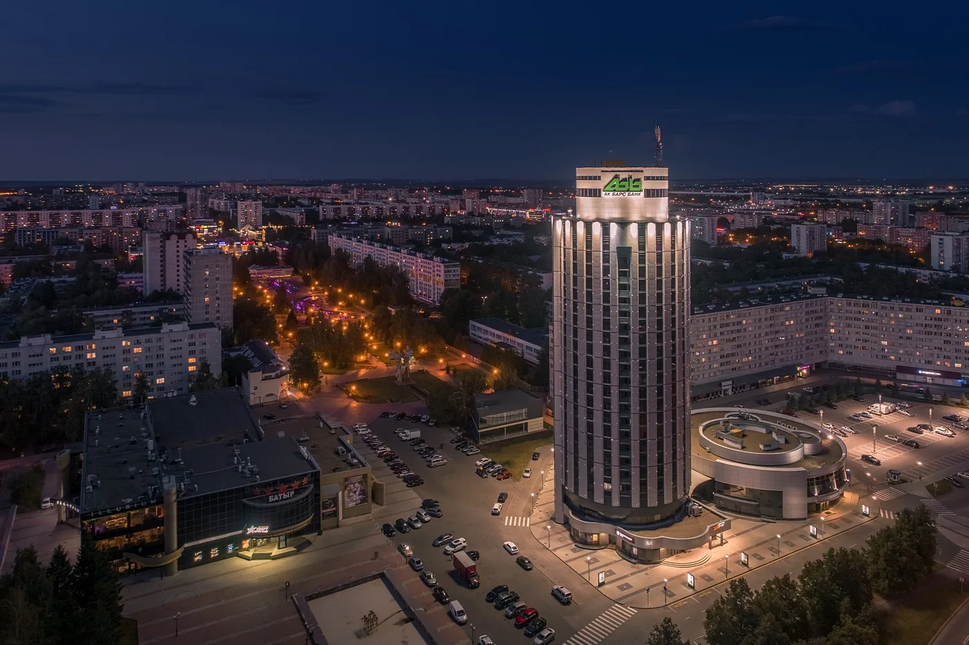 🔆 «Будь здоров!»🔆 
Девятый день в нашем лагере и мы в Набережных Челнах.🌃
Город расположен на сев