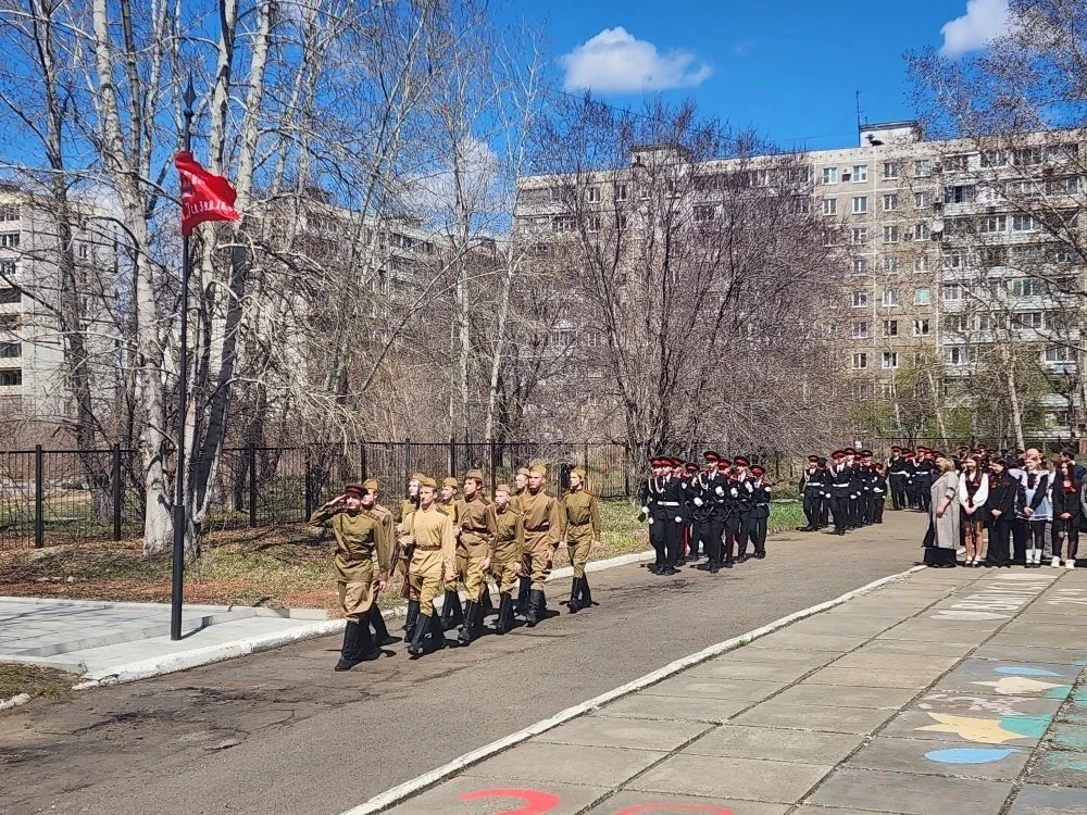 🏅 Сегодня в школе прошёл торжественный митинг ко Дню Победы! В мероприятии приняли участие учащиеся,