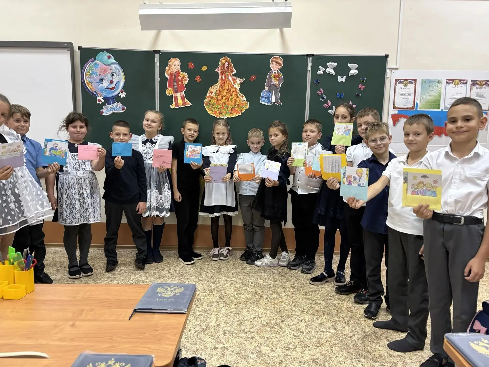 30 сентября орлята 3 «а» класса написали письма, в которых выразили искреннюю благодарн...