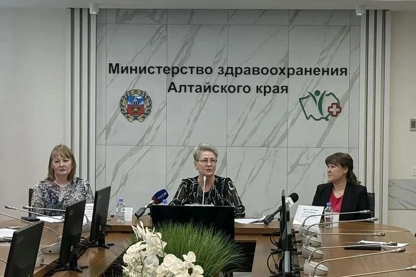В Алтайском крае гериатры рассказали о правилах активного долголетия