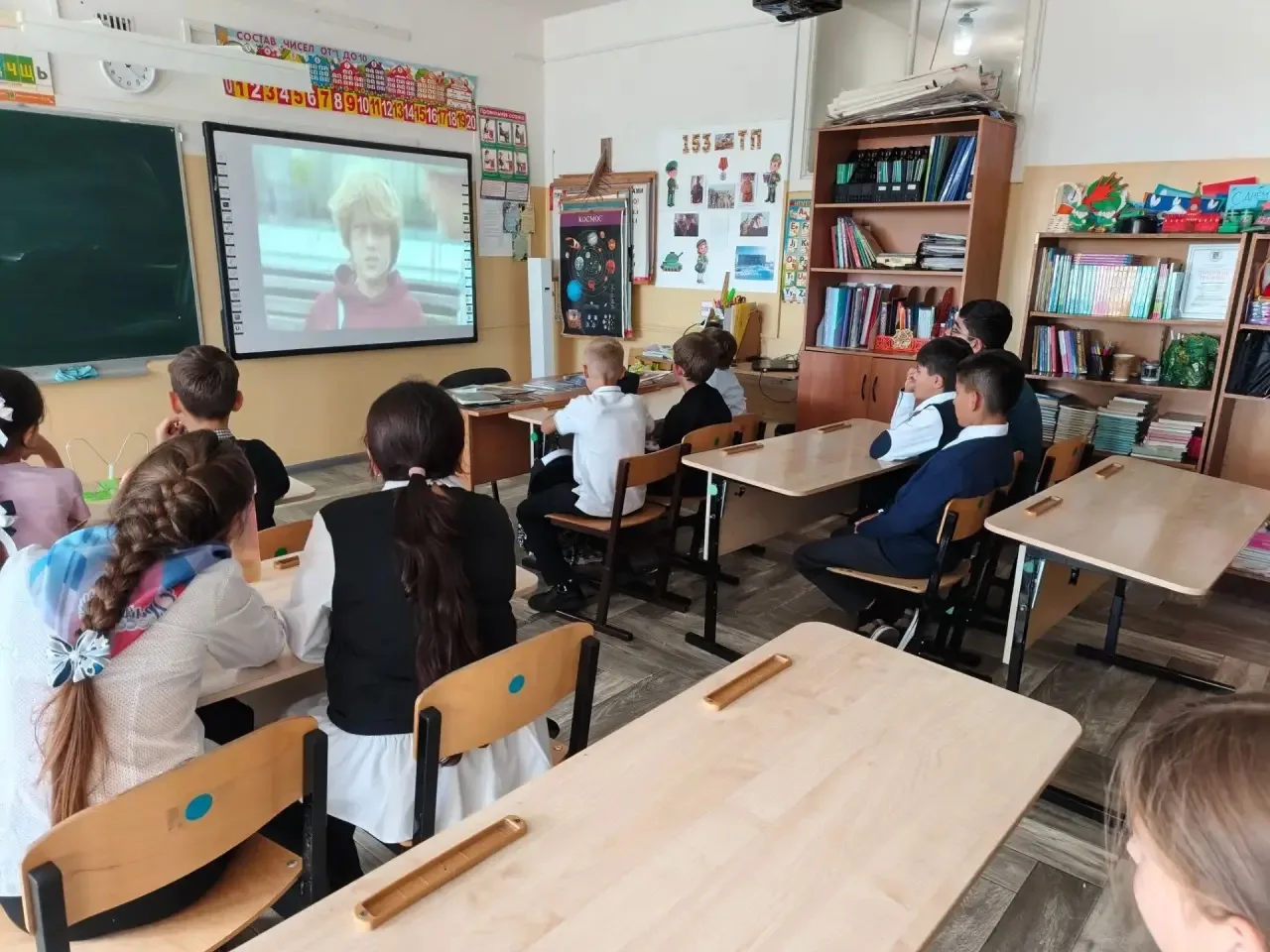 В 5 классе прошёл киноурок по теме «Великодушие». Ребята посмотрели фильм, который заст...