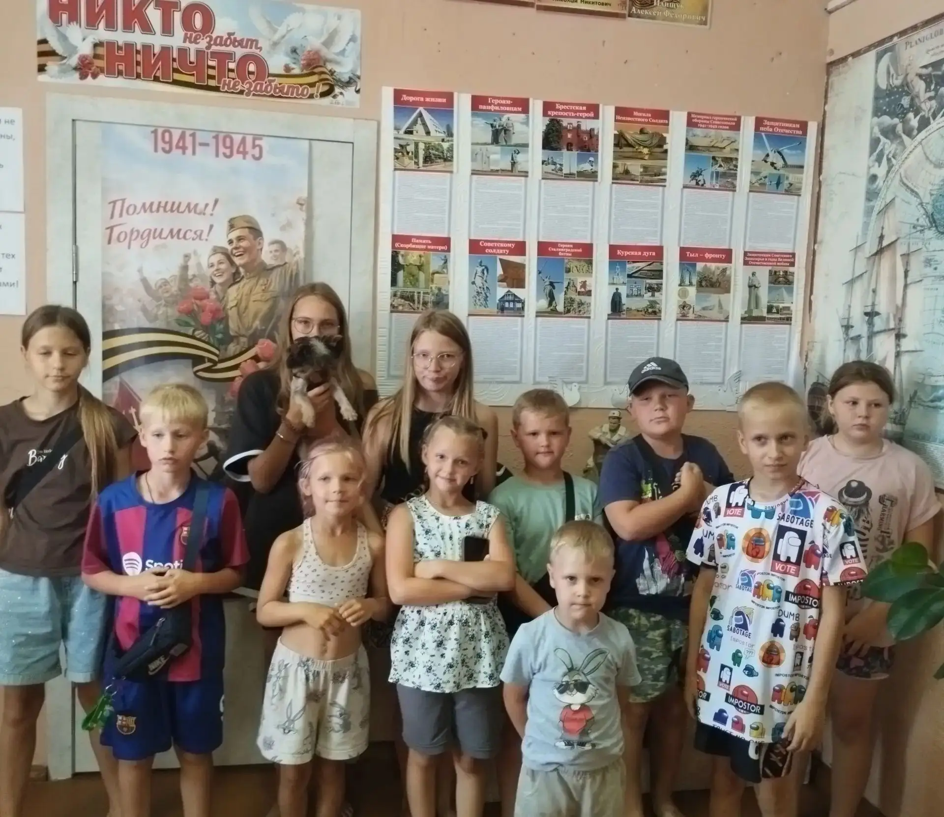 В СК д. Таскаево провели патриотический час для детей и подростков ,, Памятники Победы,...