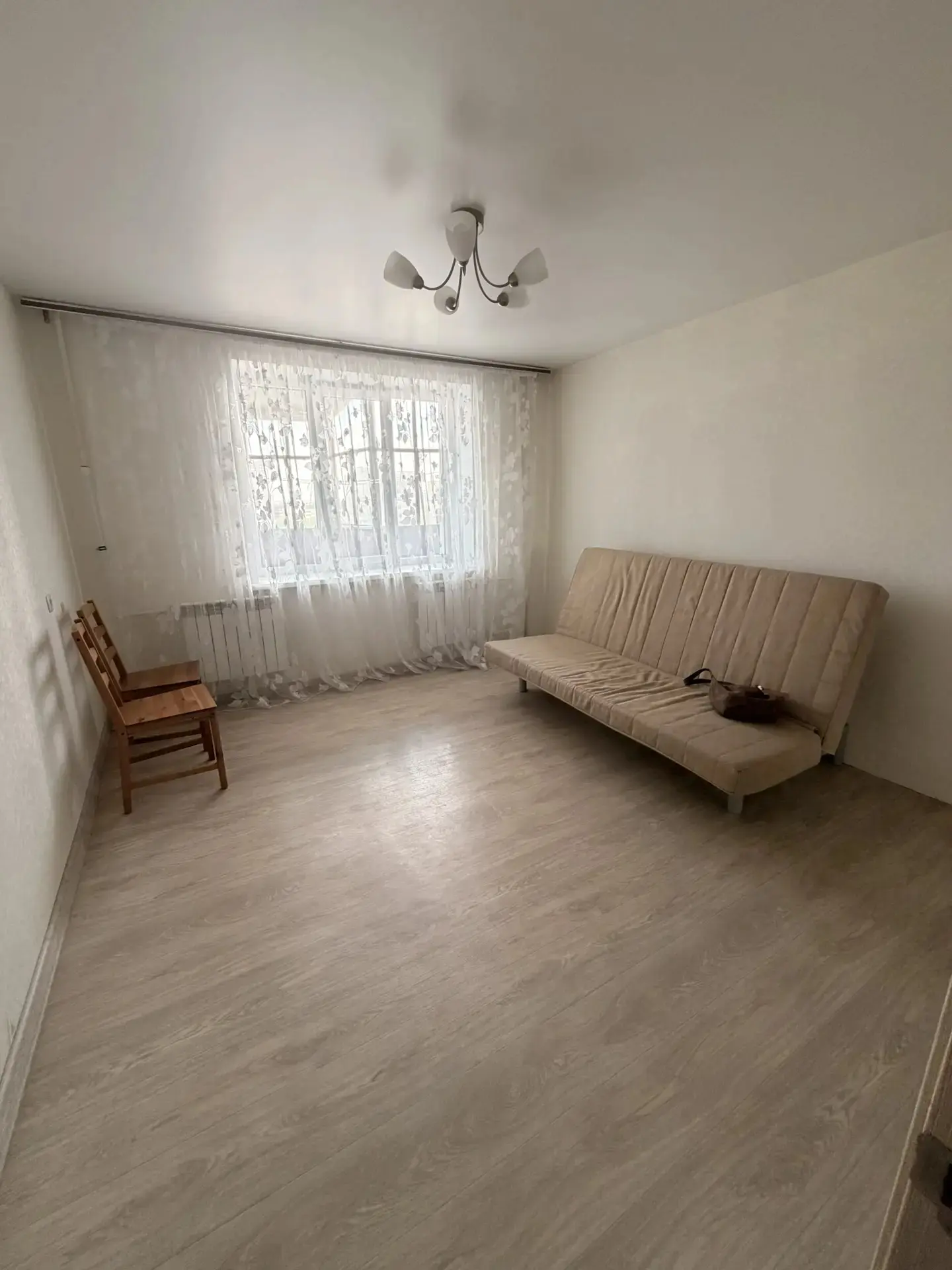 Г Казань Сдаём 1 комнатную квартиру по улице ЛАТЫШСКИХ СТРЕЛКОВ 12 А. В шаговой доступности метро Ам