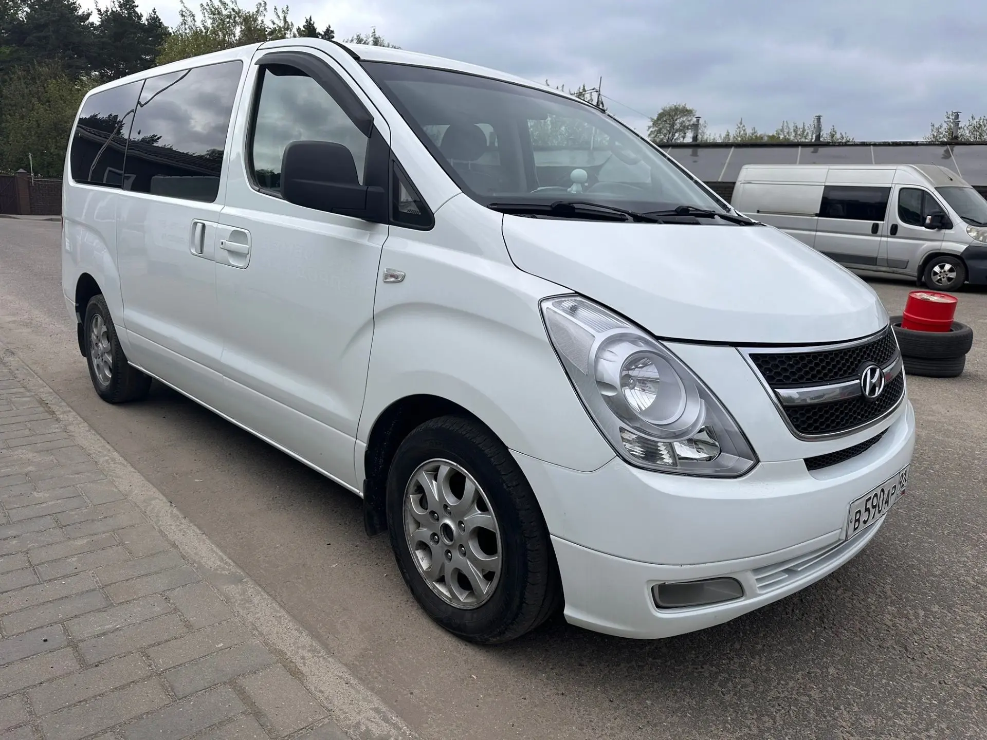Hyundai Grand Starex 2010 год