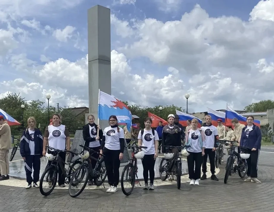 Приморско-Ахтарский округ  завершил  этап краевой велосипедной патриотиотической  туриа...