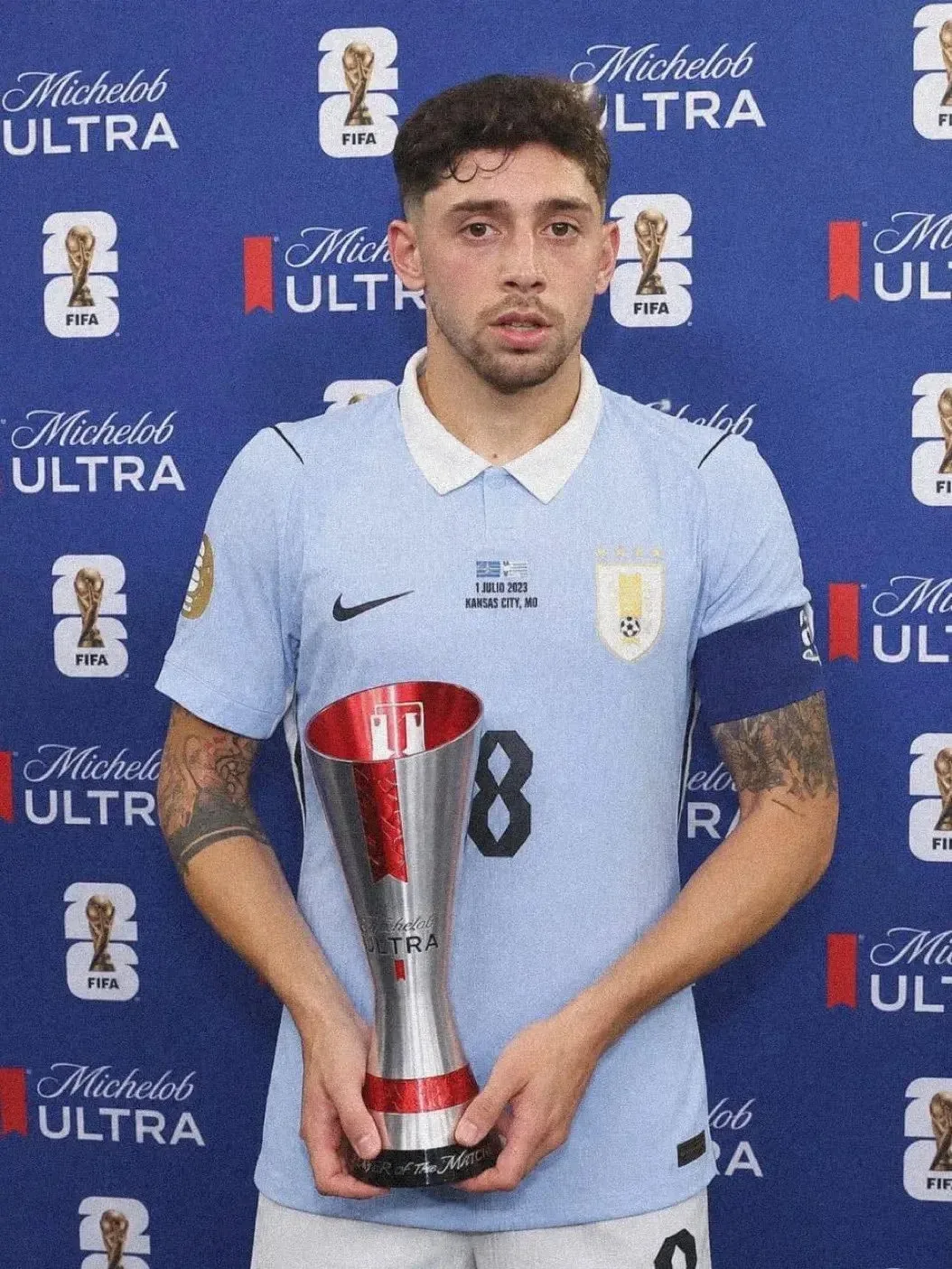🏆 Федерико Вальверде признан лучшим игроком матча Уругвай - Саудовская Аравия.