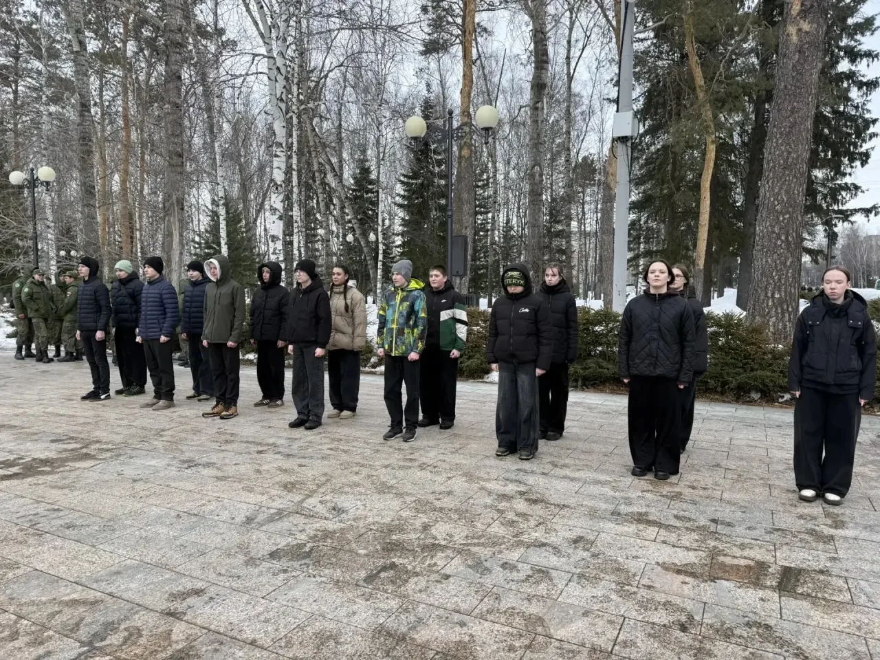 26 марта 2026 года ученики 8 "А" и 8 "Б" классов приняли участие в смотре строя и песни в рамках гор