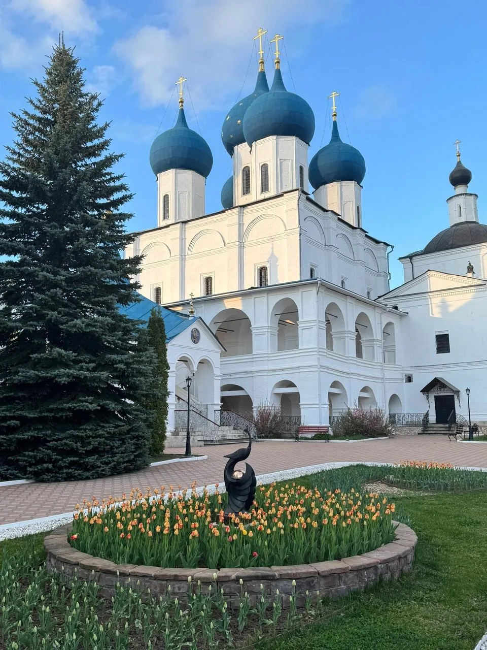 Высоцкий монастырь, г. Серпухов! #Московская_область 

Высоцкий ставропигиальный мужской монастырь —