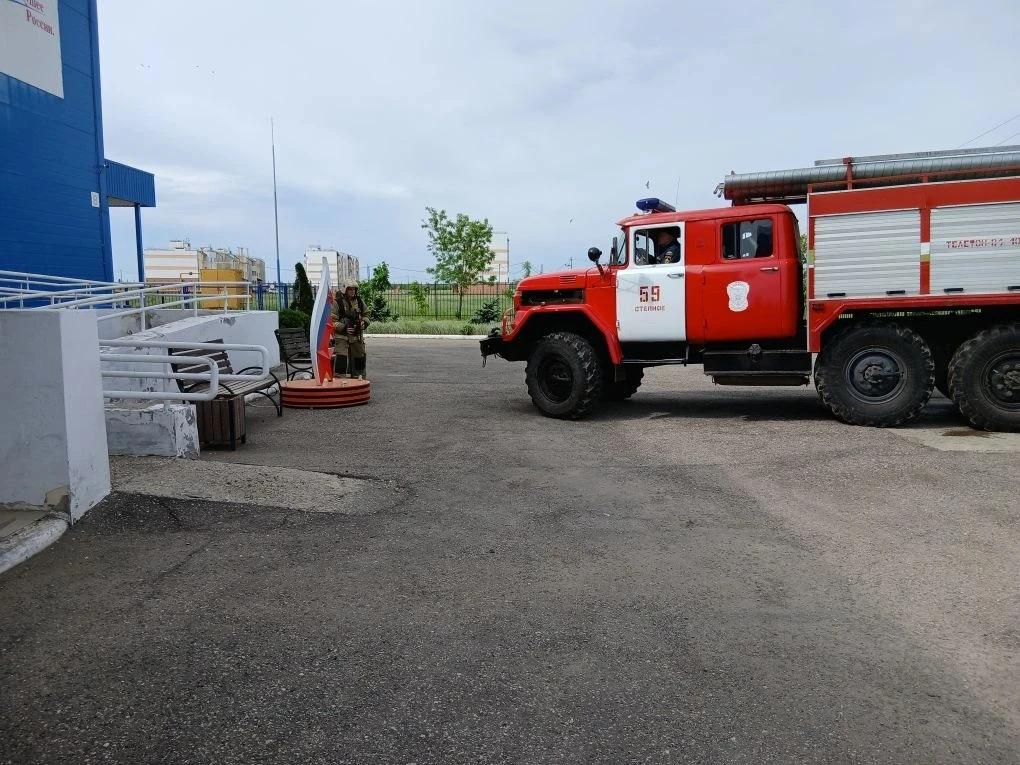 Сегодня в здании бассейна была проведена противопожарная тренировка, совместно с главны...