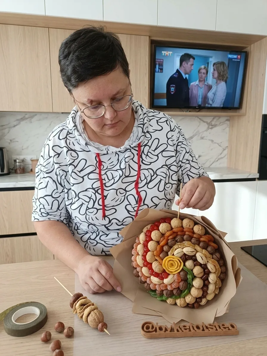 У вас есть телевизор на кухне? У меня да.