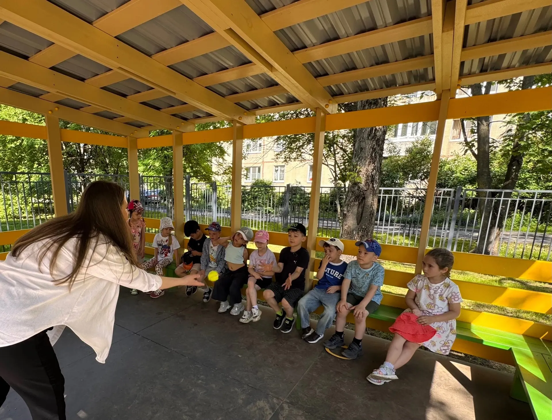 Советы логопеда: “Как развивать речь летом на прогулке”.

Доброе летнее утро! ☀️

А знаете ли вы, чт
