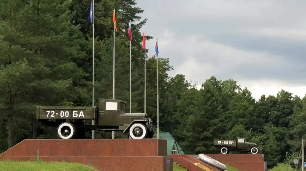 🚛 Памятнику воинам-водителям под Брянском исполнилось 58 лет