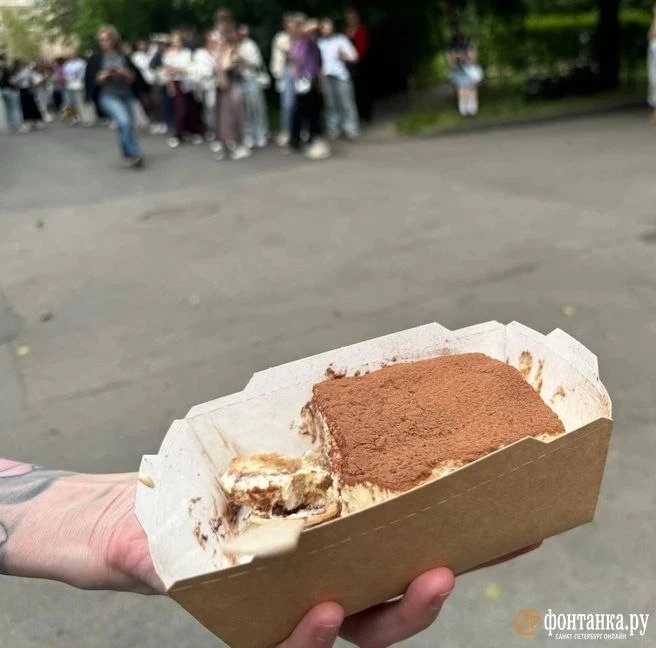 «Тут быстрее, чем на заправке» и «Это очень нишево»