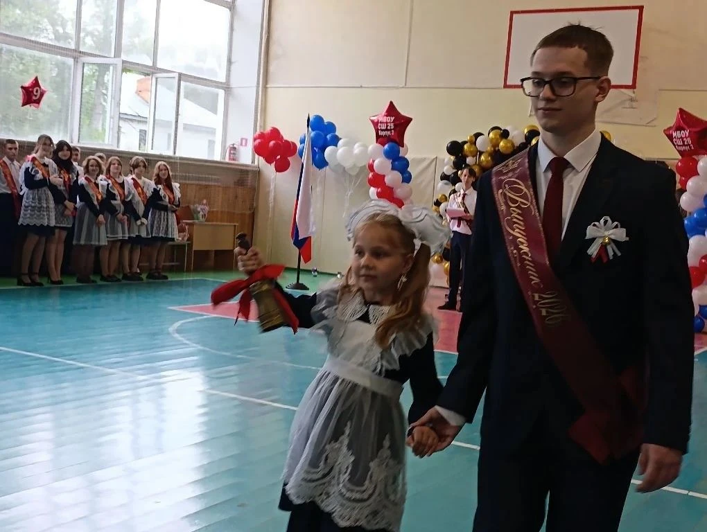 🔔❤️ Последний звонок… День, когда школа звучит особенно трогательно  Сегодня во 2 корпусе прошла тор