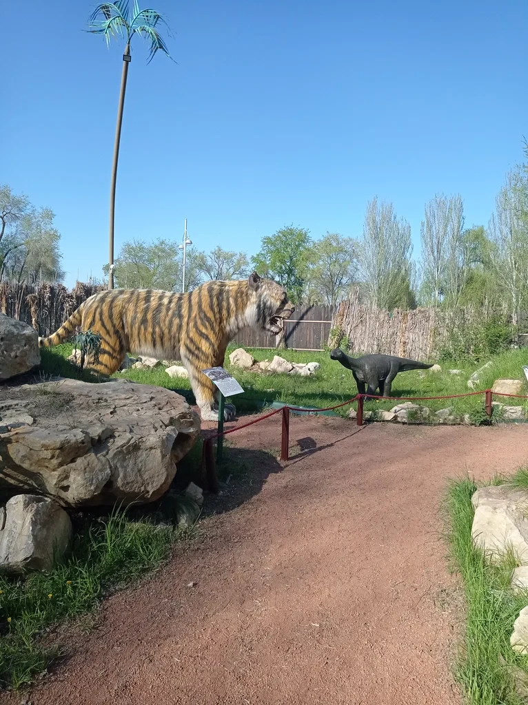 🦕 Динозавров из городского парка выставили на продажу

В Энгельсе продают готовый развлекательный б
