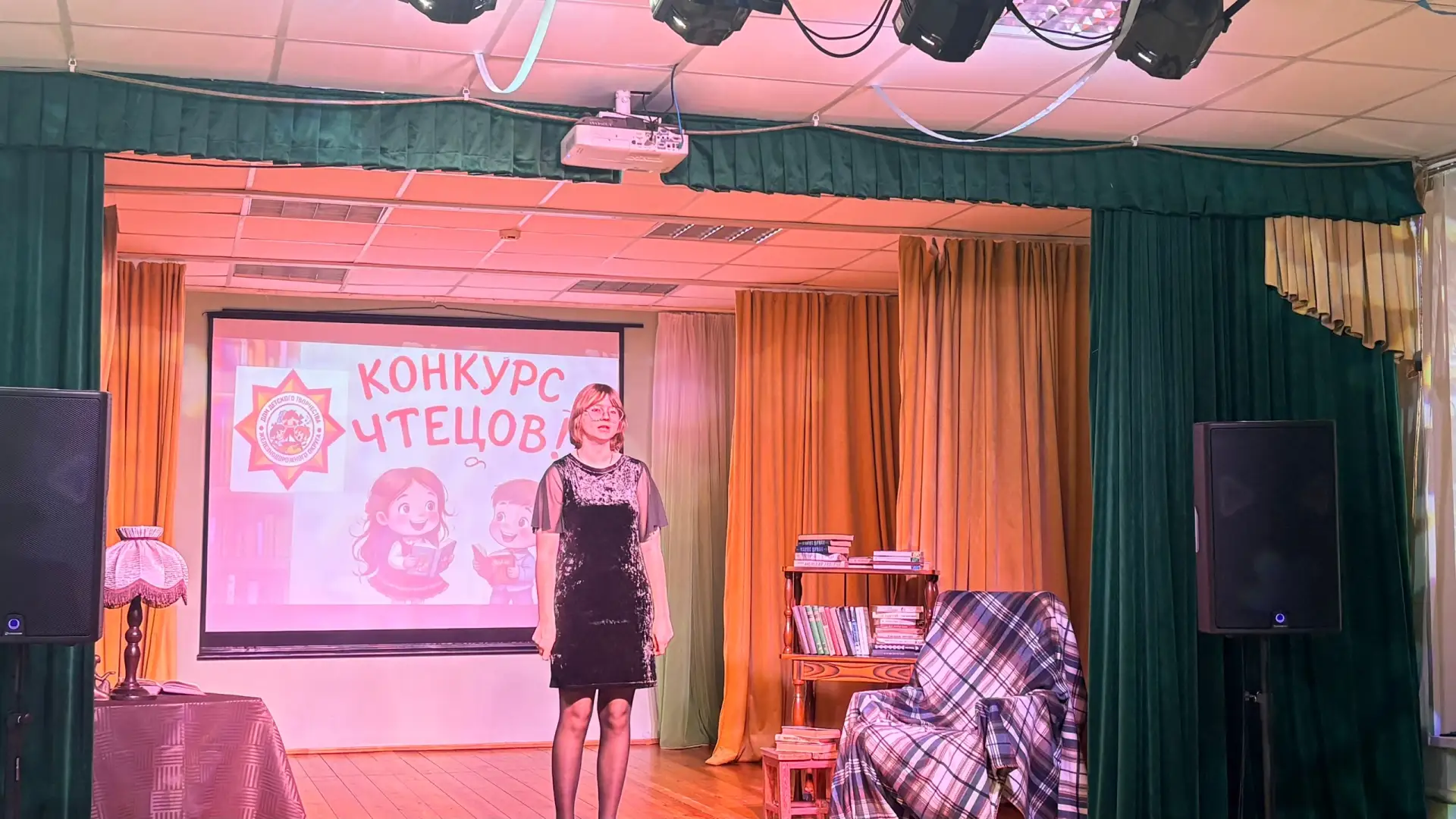 👩🏻‍🎓👨‍🎓Наши обучающиеся активно проявили себя в окружном конкурсе чтецов, проходив...