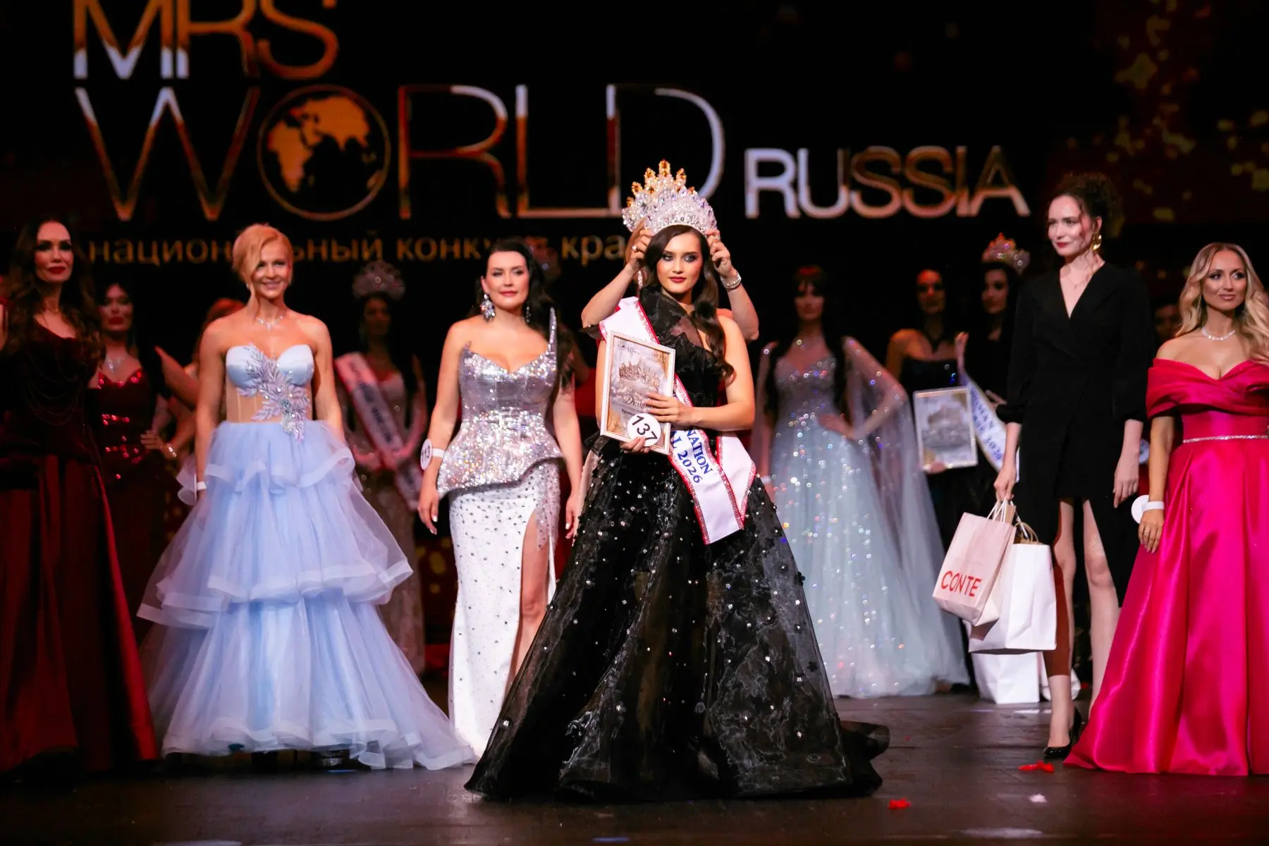 👑Miss United Nation International 2026

🎉Поздравляем Анну Кузнецову, студентку факультета управлен