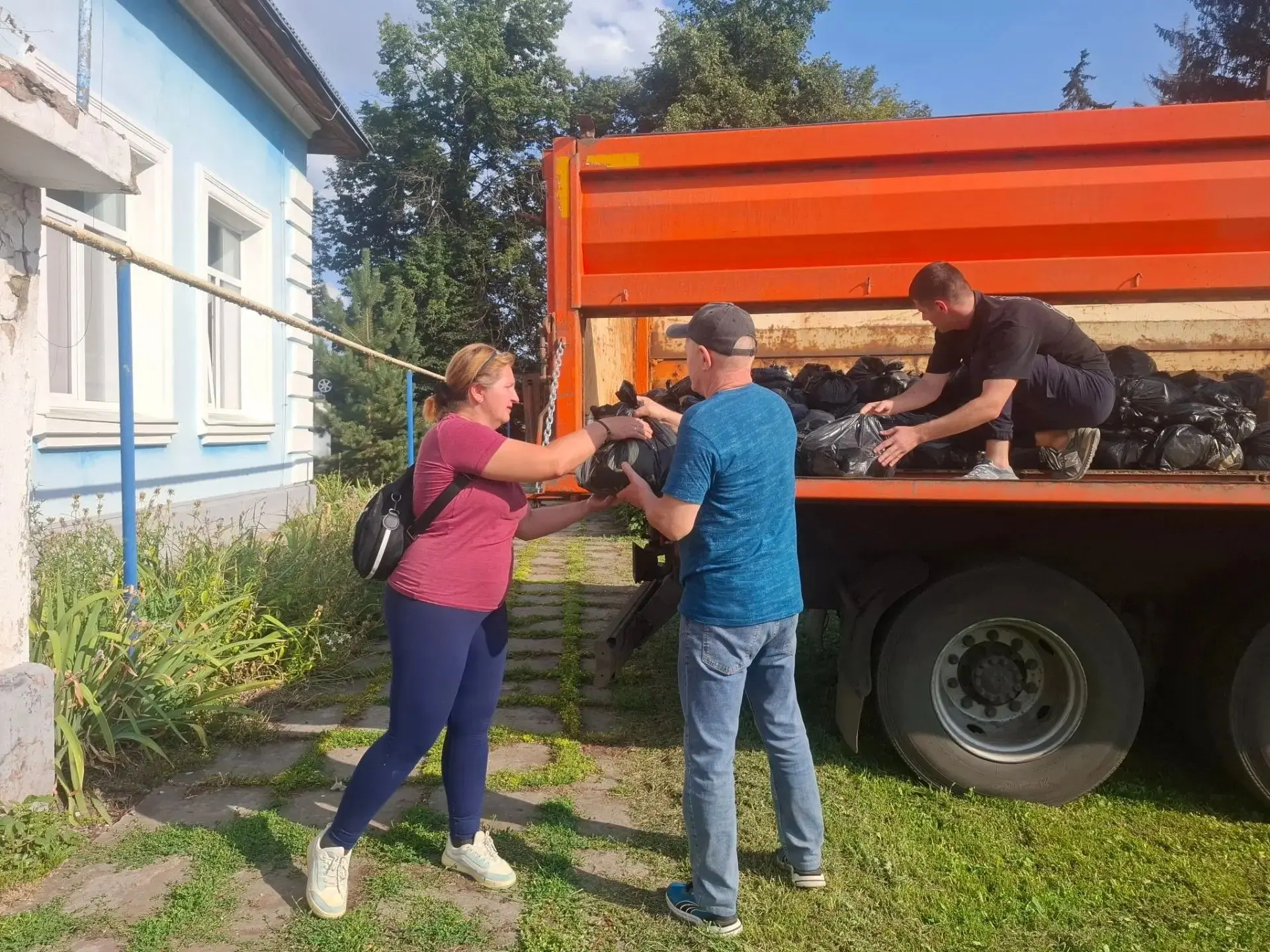 ✍️Продолжаем поддерживать наших земляков, которые были вынуждены покинуть свои дома в п...