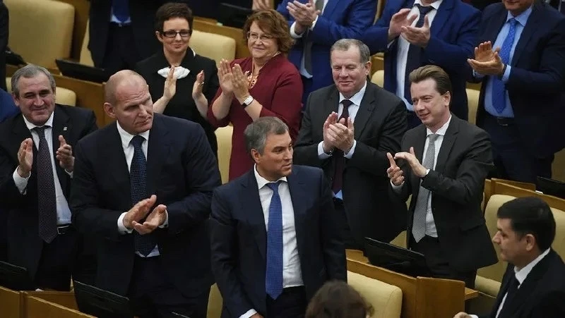 ⚡️Депутаты Госдумы получат досрочные премии перед выборами, заявил Володин