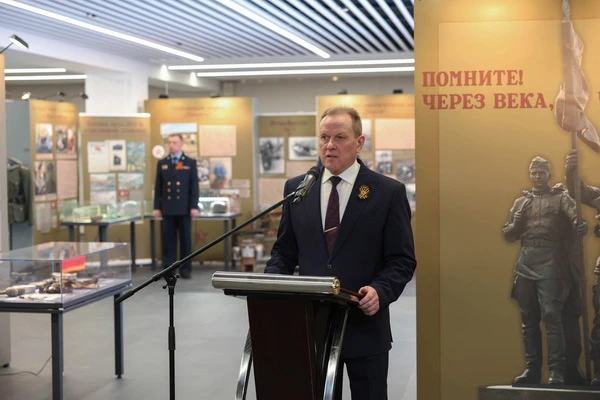 Сотрудники академии посетили выставку в Минюсте России  5 мая в Минюсте России состоялось открытие в