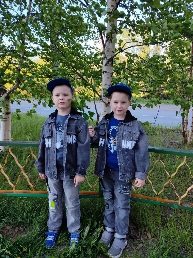 🍃Душа России. Берёзка.

12 июня - День России. Когда мы думаем о Родине, один из первых образов — э