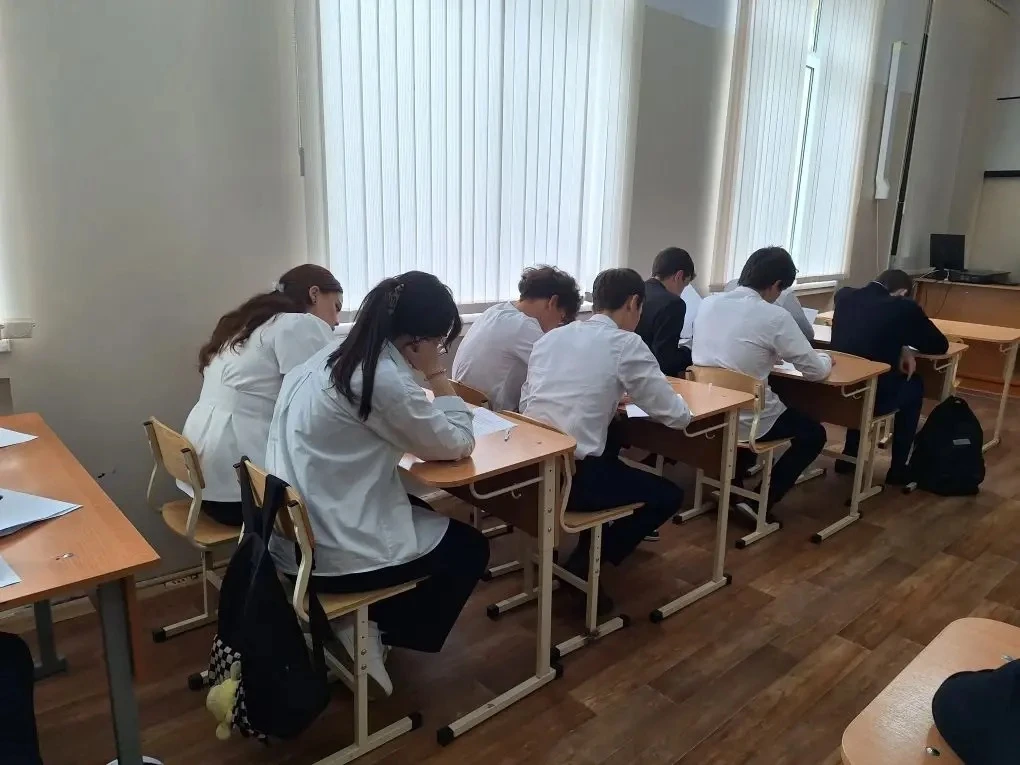 Всероссийские проверочные работы (ВПР) по русскому языку для 10 класса в 2026 году направлены на оце