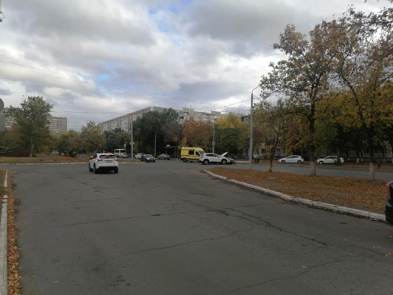 На Салмышской, у ост. «Микрохирургия» — ДТП ⚠️🚗
