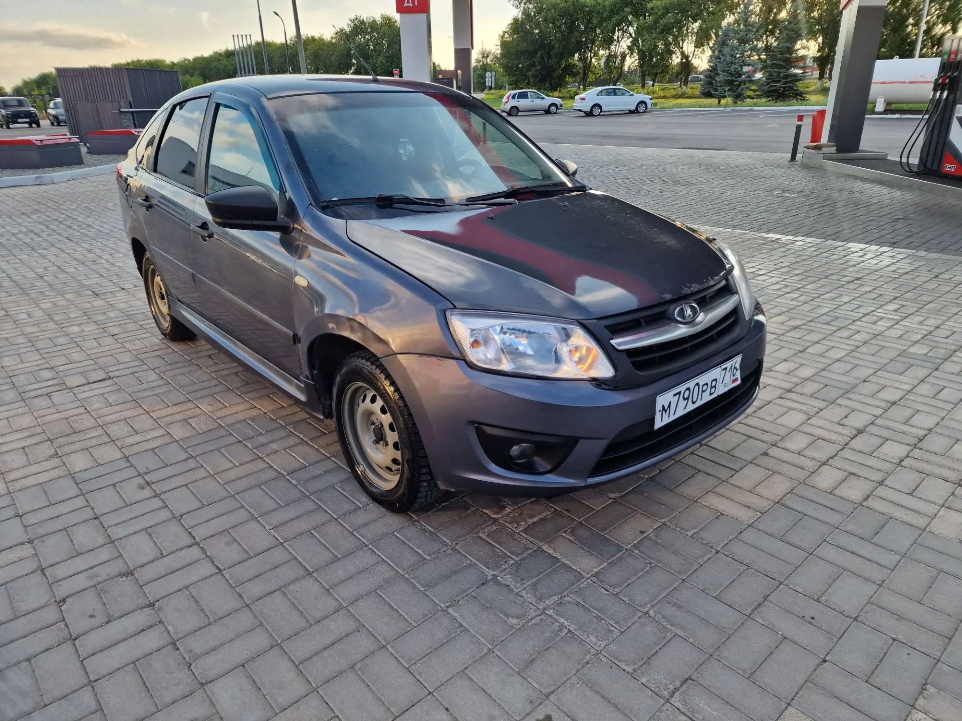 В ПРОДАЖУ ПОСТУПАЕТ НАРОДНАЯ ГРАНТА С КОНДИЦИОНЕРОМ 

🚘Гранта
📆2015 год
✅️4 хоз
✅️Лифтбек
✅️Кондиц