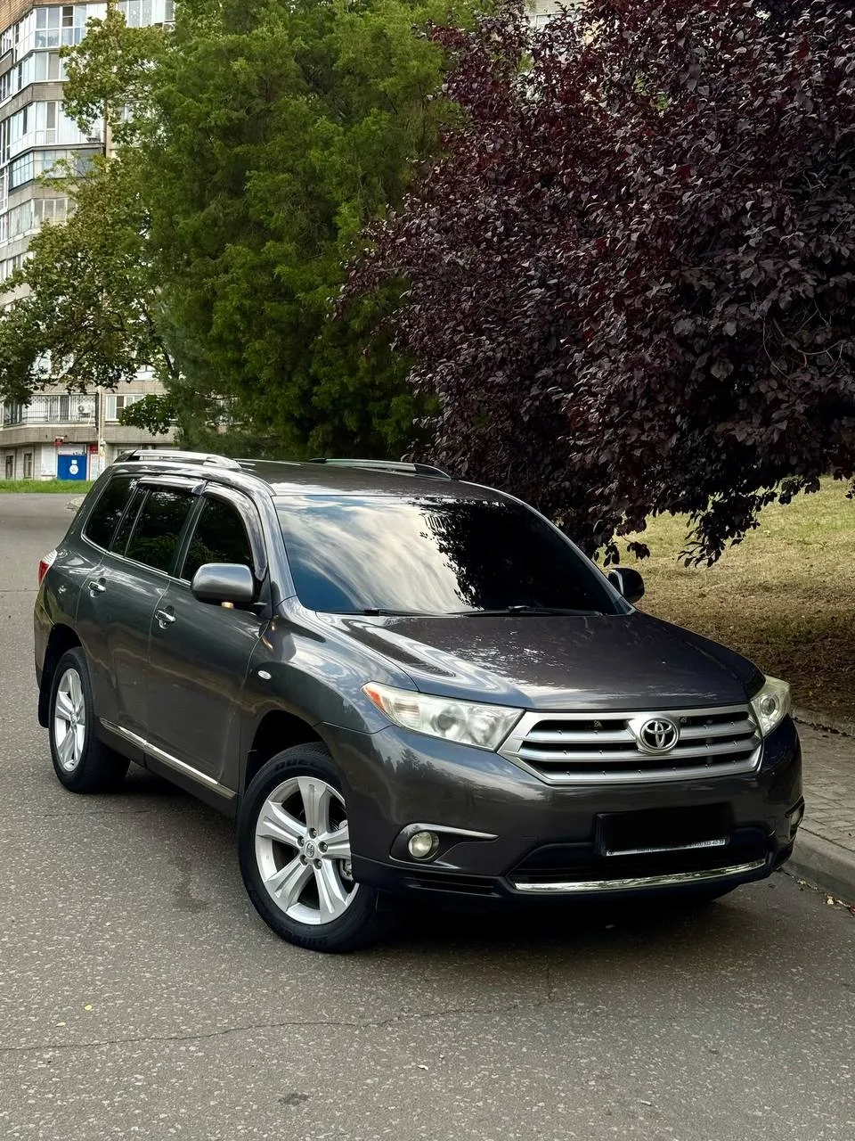 В продаже Toyota Highlander 2011 года!