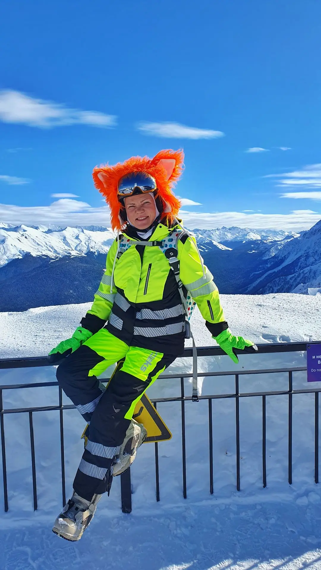 Сигнальная спецодежда как экипировка для сноубординга!🏂

За Brodeks стоит команда уникальных и акти