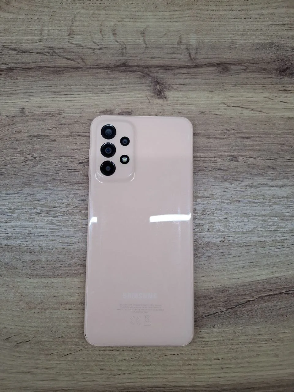 Samsung Galaxy A23 64 гб 2 SIM
Состояние хорошее, единственная проблема - немного заедает кнопка вкл