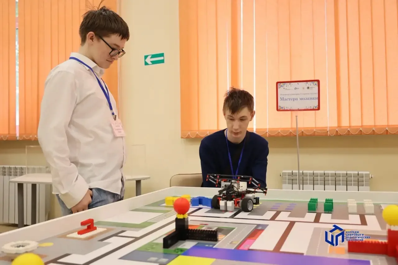 РЕГИОНАЛЬНЫЙ ЭТАП РОССИЙСКОЙ РОБОТОТЕХНИЧЕСКОЙ ОЛИМПИАДЫ 2026 🤖🏆  14 мая ученики нашего лицея принял