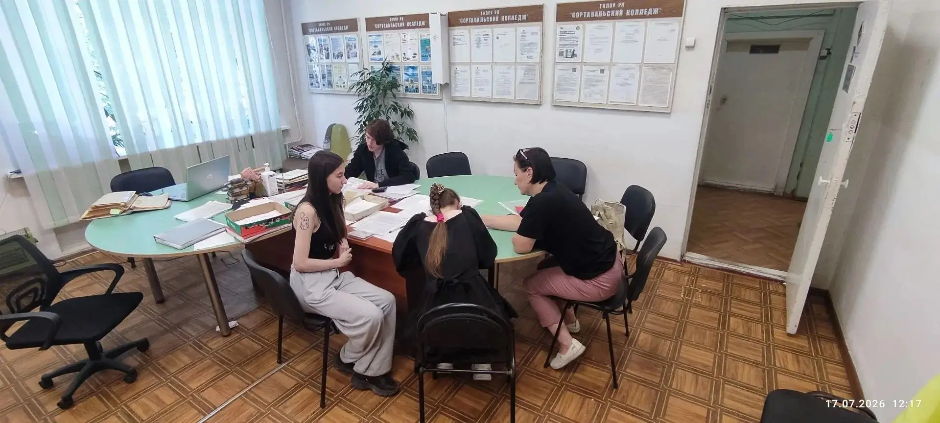 🎓 Абитуриенты, время действовать! Приёмная комиссия "Сортавальского колледжа" продолжа...