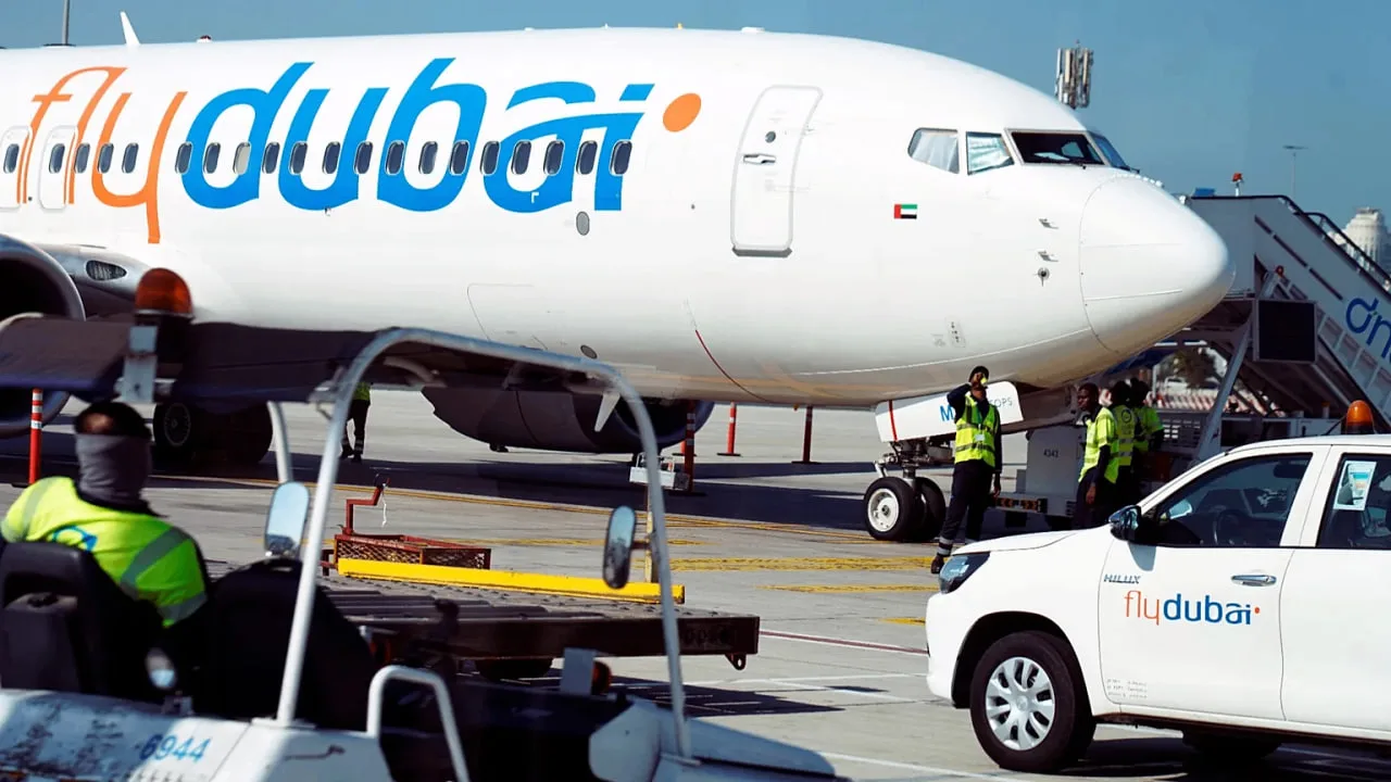 В ОАЭ назвали инцидент на борту самолета Flydubai попыткой теракта. По данным генпрокур...