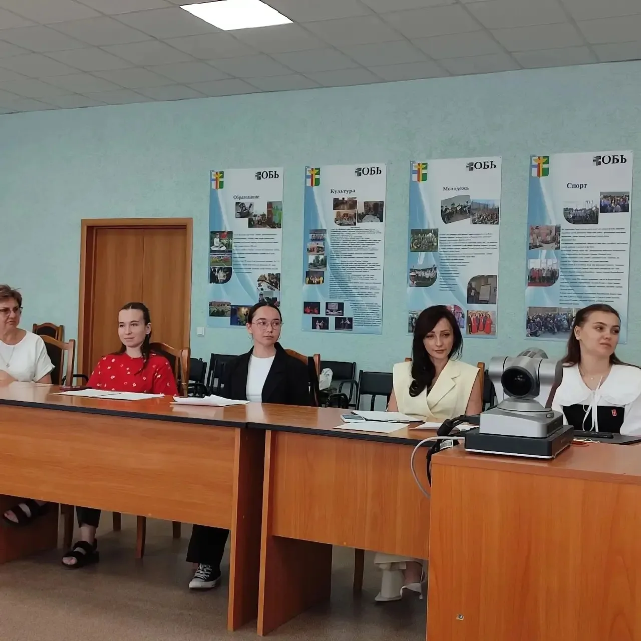 📍Сегодня заместитель директора по воспитательной работе Корнилова Т. С и член Совета Первых г. Обь,