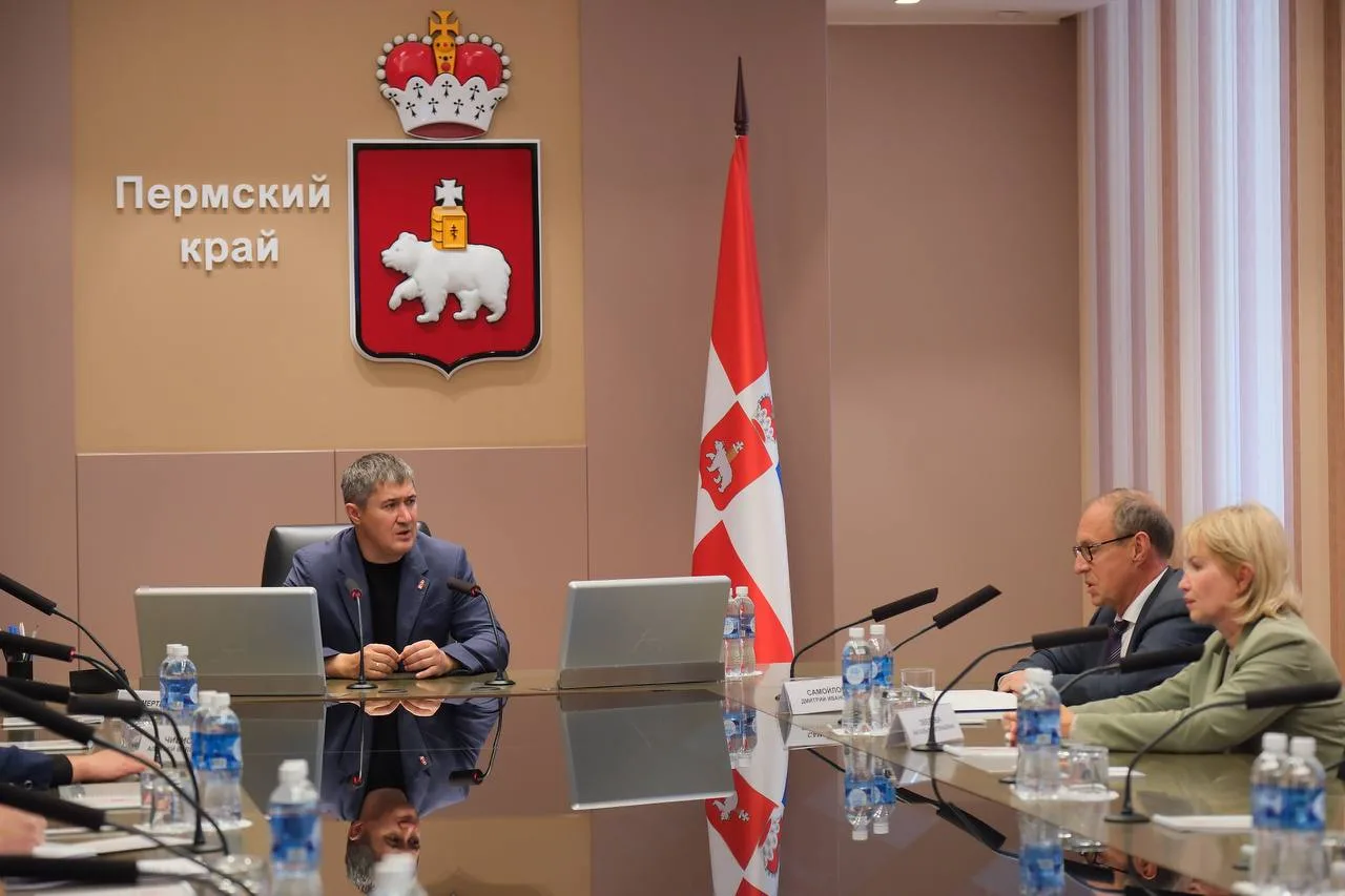 ⛽️ Губернатор потребовал от глав не допускать срывов по заправке школьных автобусов