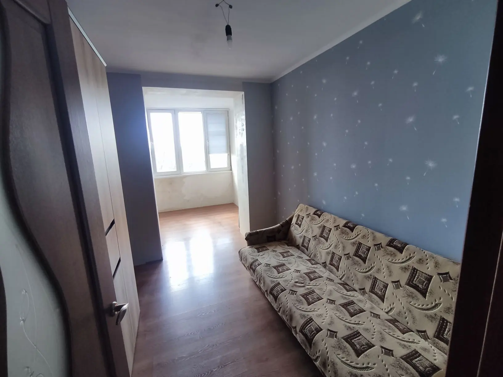 Продам СРОЧНО!!! 3-х комнатную квартиру, трёшку, без мебели, пгт. Раздольное, Раздольненского района