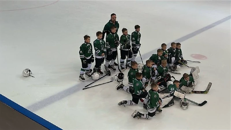🏒 Юные хоккеисты из Губкина достойно выступили на турнире «Содружество» в Сочи  Благодаря поддержке 