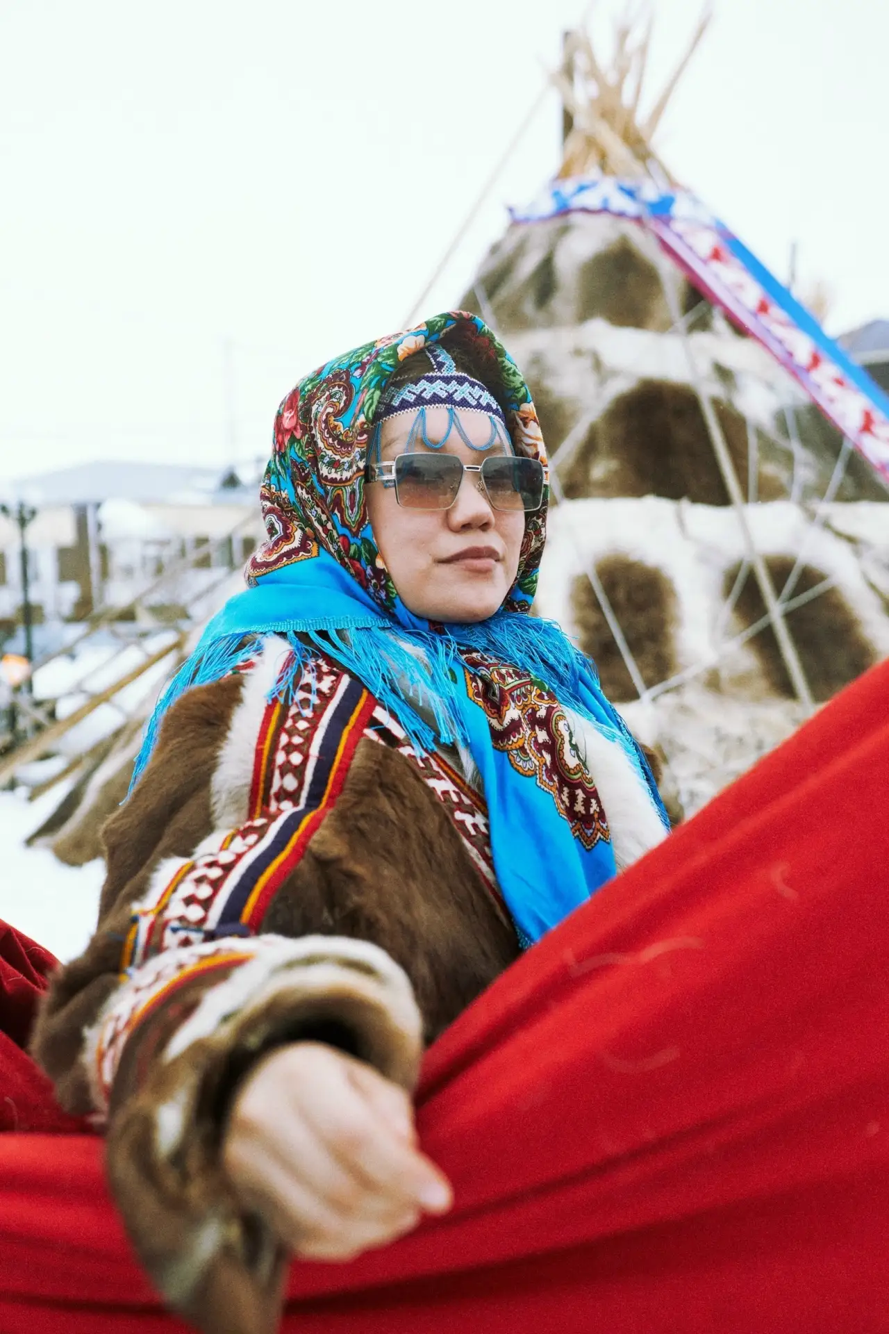 Традиции и современность в одном кадре❤