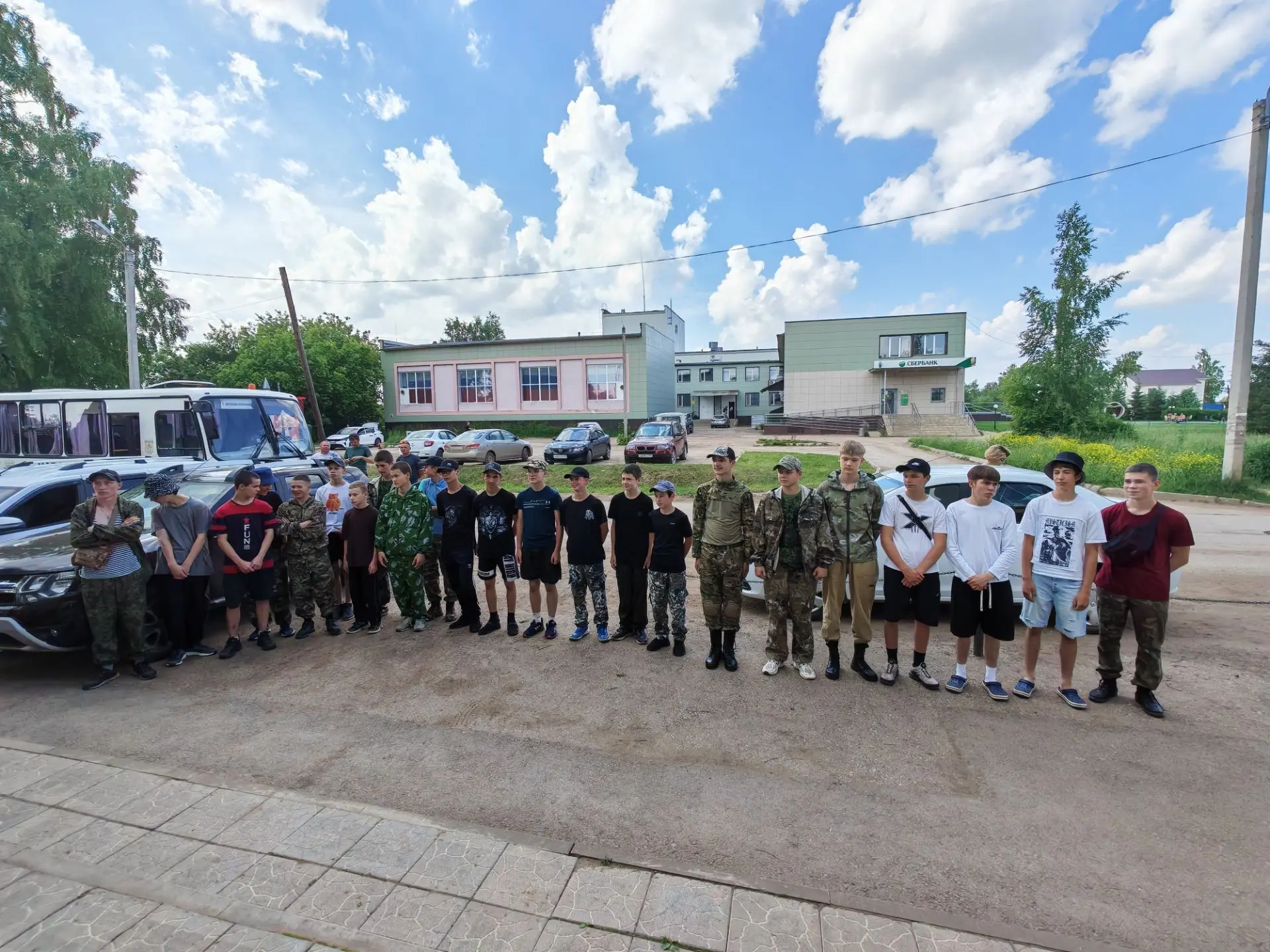 💥 Сегодня стартовали учебно-полевые сборы в деревне Сартасы! 

На живописной поляне у реки Обва раз