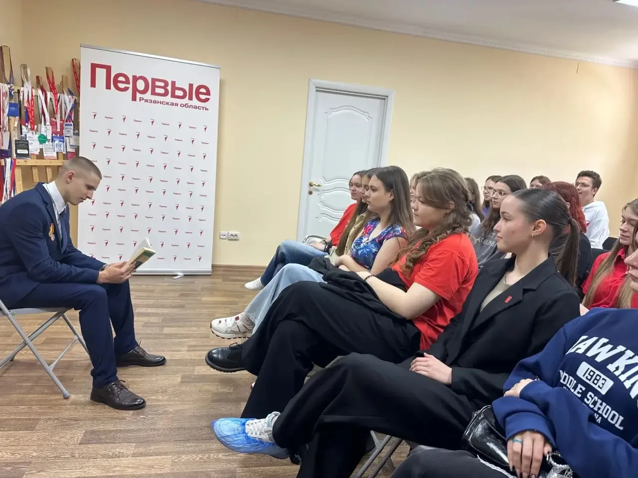 Помним. Читаем. Гордимся.
  
 ✔️ В Доме Первых прошла встреча литературного клуба «Родина в строках»