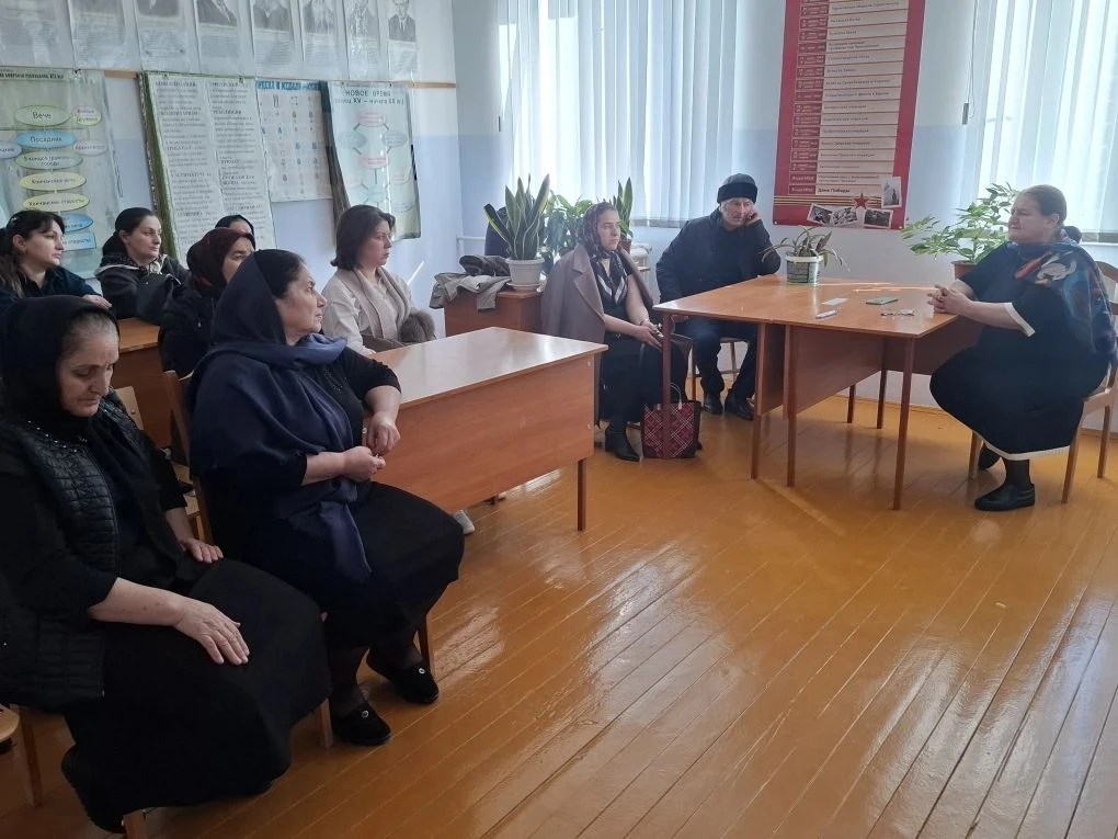 В нашей школе прошёл классный час на тему профилактики деструктивного поведения несовер...
