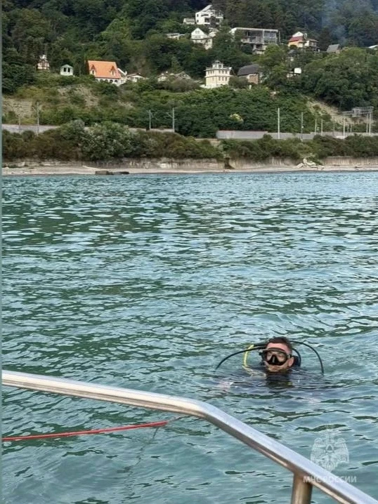 🌊 В Сочи нашли тело туриста, погибшего во время шторма

У дикого пляжа «72-й километр» спасатели об